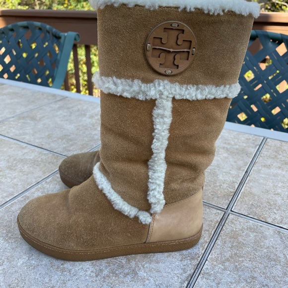 Tory Burch Amelie Shearling suede snow boots - Picture 2 of 12
